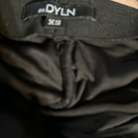 By DYLN Black Total Ruched Mesh Overlay High Waist Ankle Zip Leggings Sz XS - Picture 8 of 8